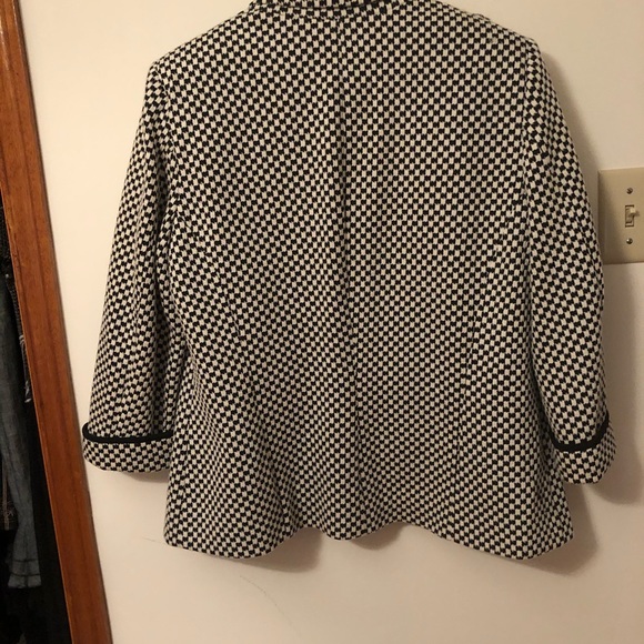 Jacket - Picture 5 of 6